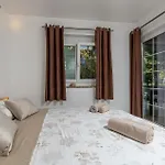 Stunning In With Wifi
