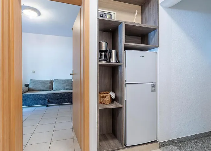Gorgeous In With Wifi Apartman