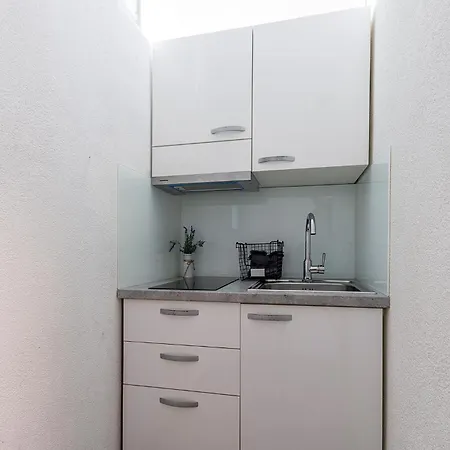 Stunning In With Wifi Apartment