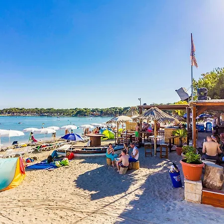 Gorgeous In With Wifi 메덜린