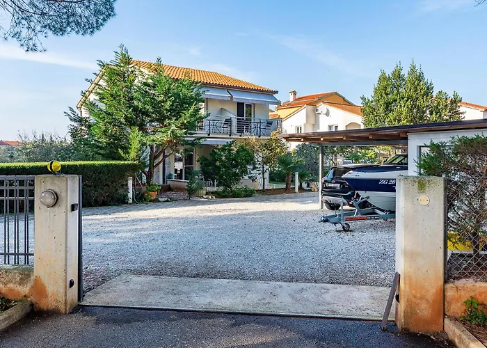 Gorgeous In With Wifi